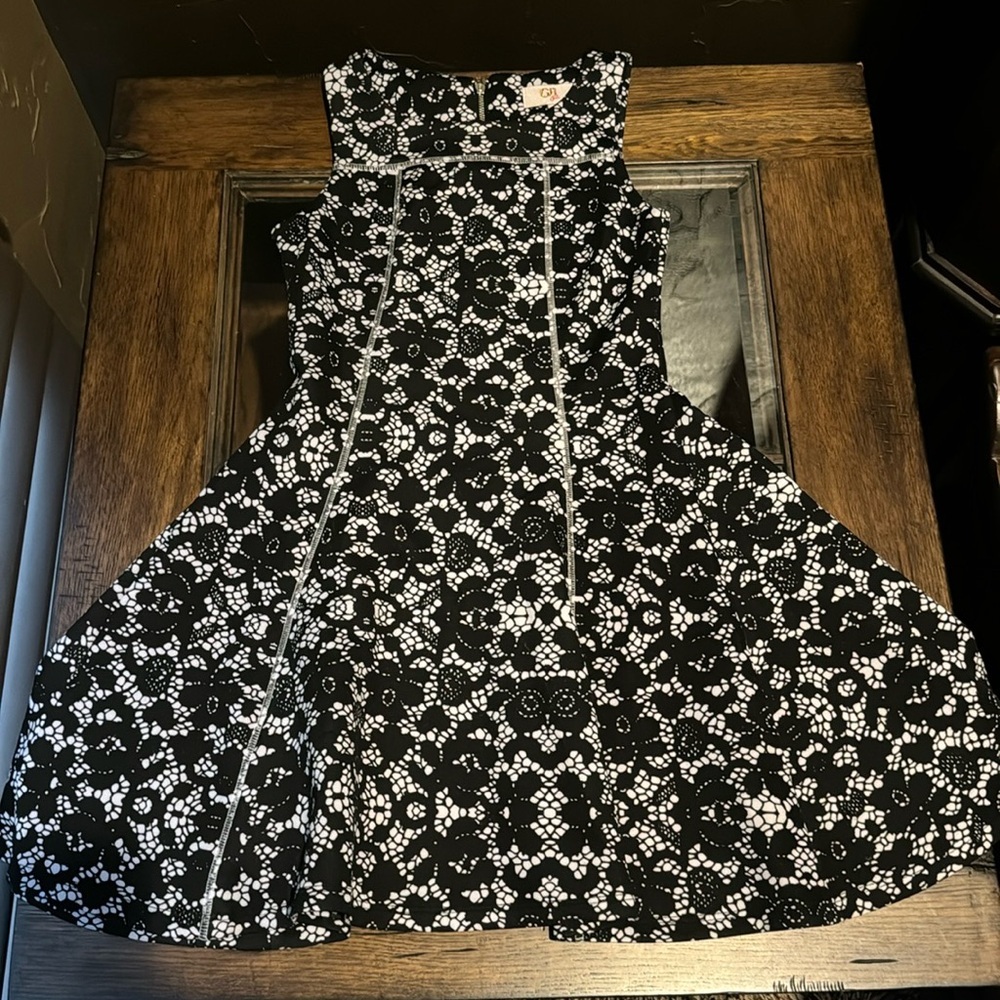 Gianni‎ Bini Girls Dress. Girls 10.